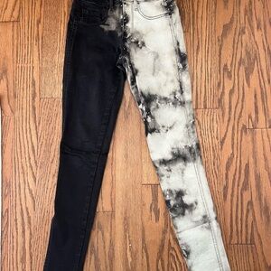 GAP Skinny Jeans Black and Tie-Dye Contrast
